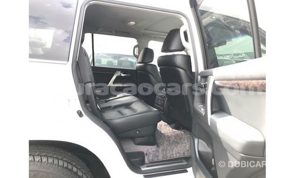 Buy Import Toyota Land Cruiser White Car in Import - Dubai in Curacao Buy Import Toyota Land Cruiser White Car in Import - Dubai in Curacao