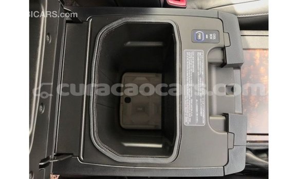 Buy Import Toyota Land Cruiser White Car in Import - Dubai in Curacao Buy Import Toyota Land Cruiser White Car in Import - Dubai in Curacao