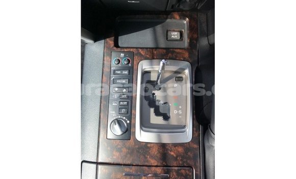 Buy Import Toyota Land Cruiser White Car in Import - Dubai in Curacao Buy Import Toyota Land Cruiser White Car in Import - Dubai in Curacao