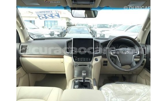 Buy Import Toyota Land Cruiser White Car in Import - Dubai in Curacao Buy Import Toyota Land Cruiser White Car in Import - Dubai in Curacao