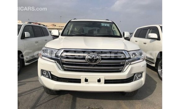 Buy Import Toyota Land Cruiser White Car in Import - Dubai in Curacao Buy Import Toyota Land Cruiser White Car in Import - Dubai in Curacao