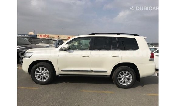 Buy Import Toyota Land Cruiser White Car in Import - Dubai in Curacao Buy Import Toyota Land Cruiser White Car in Import - Dubai in Curacao