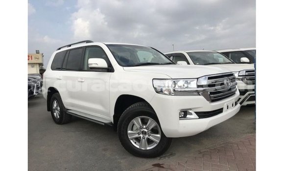 Buy Import Toyota Land Cruiser White Car in Import - Dubai in Curacao Buy Import Toyota Land Cruiser White Car in Import - Dubai in Curacao