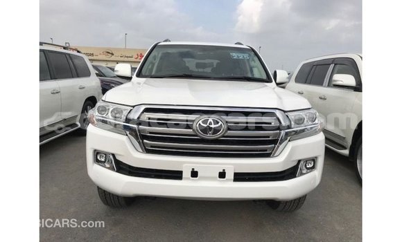 Buy Import Toyota Land Cruiser White Car in Import - Dubai in Curacao Buy Import Toyota Land Cruiser White Car in Import - Dubai in Curacao