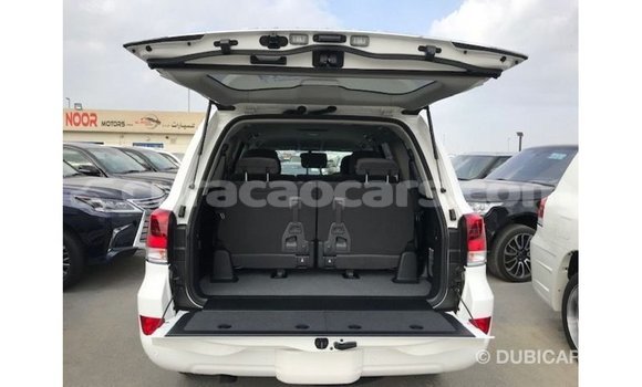 Buy Import Toyota Land Cruiser White Car in Import - Dubai in Curacao Buy Import Toyota Land Cruiser White Car in Import - Dubai in Curacao