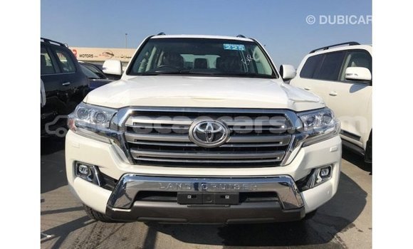 Buy Import Toyota Land Cruiser White Car in Import - Dubai in Curacao Buy Import Toyota Land Cruiser White Car in Import - Dubai in Curacao