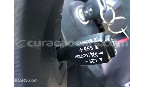 Buy Import Toyota 4Runner White Car in Import - Dubai in Curacao Buy Import Toyota 4Runner White Car in Import - Dubai in Curacao