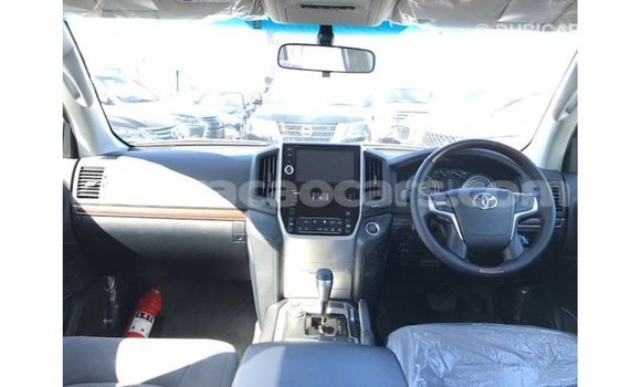 Buy Import Toyota Land Cruiser White Car in Import - Dubai in Curacao Buy Import Toyota Land Cruiser White Car in Import - Dubai in Curacao