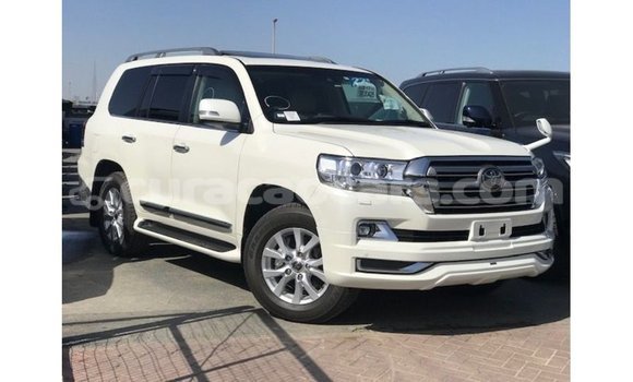 Buy Import Toyota Land Cruiser White Car in Import - Dubai in Curacao Buy Import Toyota Land Cruiser White Car in Import - Dubai in Curacao