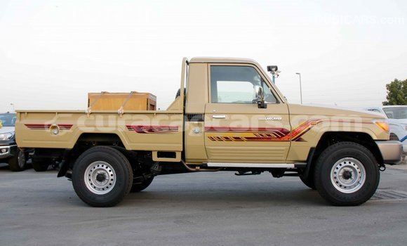 Buy Import Toyota Land Cruiser Beige Car in Import - Dubai in Curacao Buy Import Toyota Land Cruiser Beige Car in Import - Dubai in Curacao