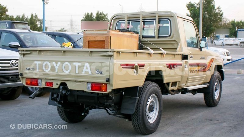 Big with watermark toyota land cruiser curacao import dubai 2512