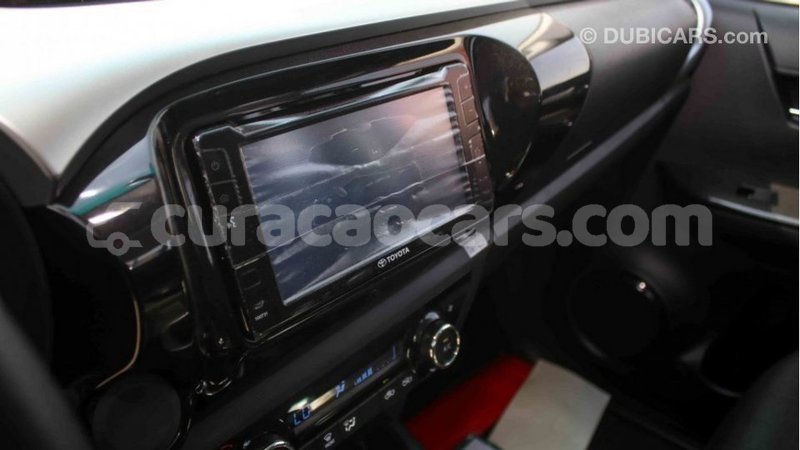 Big with watermark toyota hilux curacao import dubai 2515