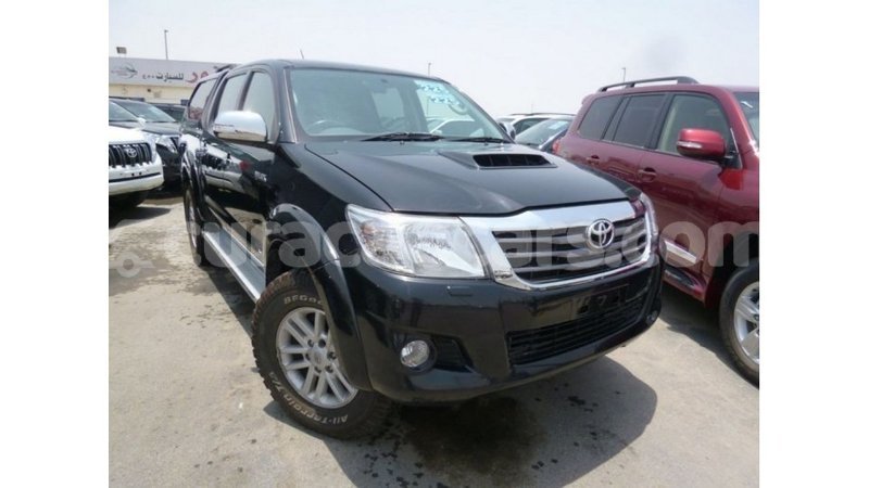Big with watermark toyota hilux curacao import dubai 2516
