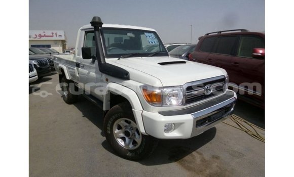 Buy Import Toyota Land Cruiser White Car in Import - Dubai in Curacao Buy Import Toyota Land Cruiser White Car in Import - Dubai in Curacao