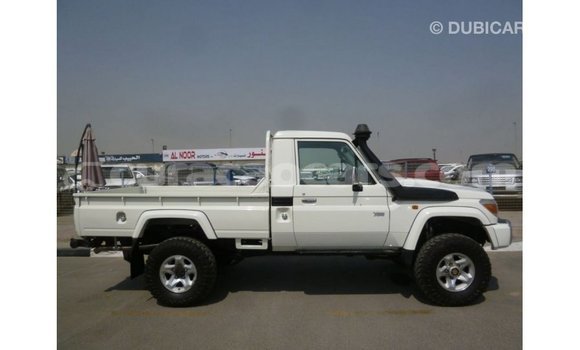 Buy Import Toyota Land Cruiser White Car in Import - Dubai in Curacao Buy Import Toyota Land Cruiser White Car in Import - Dubai in Curacao