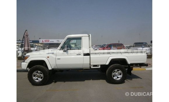 Buy Import Toyota Land Cruiser White Car in Import - Dubai in Curacao Buy Import Toyota Land Cruiser White Car in Import - Dubai in Curacao