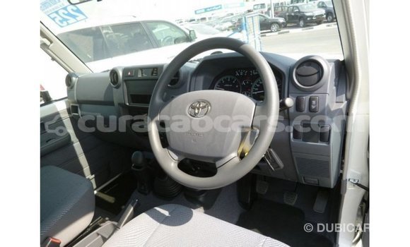 Buy Import Toyota Land Cruiser White Car in Import - Dubai in Curacao Buy Import Toyota Land Cruiser White Car in Import - Dubai in Curacao