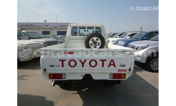 Buy Import Toyota Land Cruiser White Car in Import - Dubai in Curacao Buy Import Toyota Land Cruiser White Car in Import - Dubai in Curacao