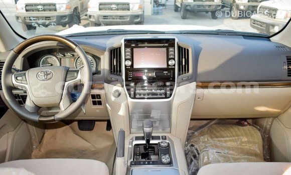 Buy Import Toyota Land Cruiser White Car in Import - Dubai in Curacao Buy Import Toyota Land Cruiser White Car in Import - Dubai in Curacao