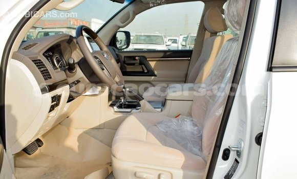 Buy Import Toyota Land Cruiser White Car in Import - Dubai in Curacao Buy Import Toyota Land Cruiser White Car in Import - Dubai in Curacao