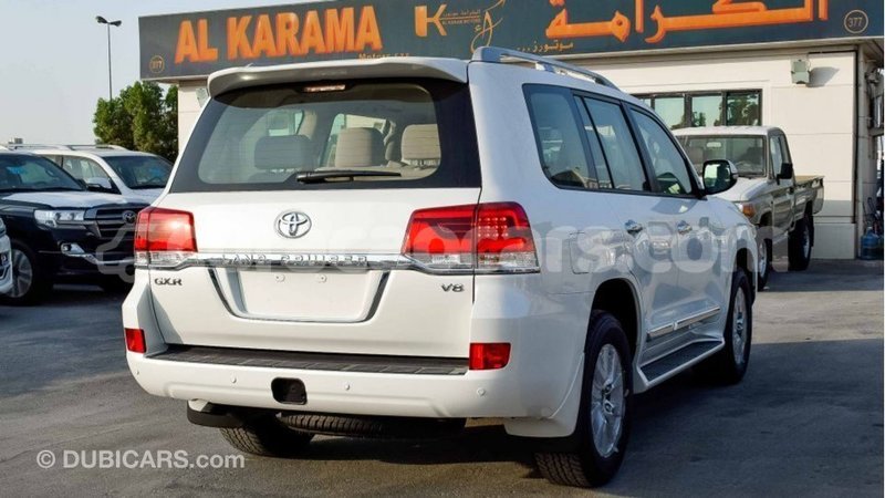 Big with watermark toyota land cruiser curacao import dubai 2522