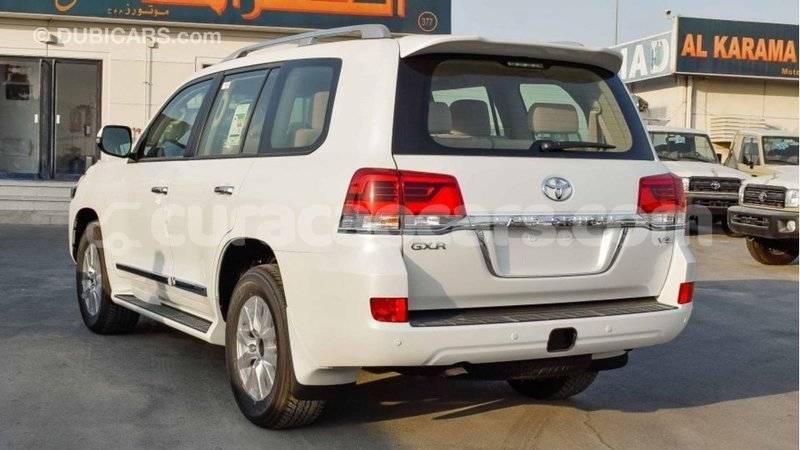 Big with watermark toyota land cruiser curacao import dubai 2522