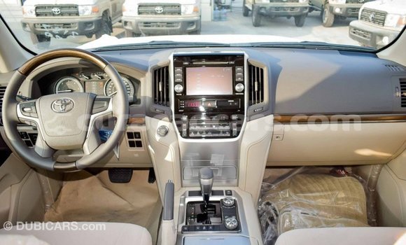 Buy Import Toyota Land Cruiser White Car in Import - Dubai in Curacao Buy Import Toyota Land Cruiser White Car in Import - Dubai in Curacao