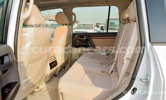 Buy Import Toyota Land Cruiser White Car in Import - Dubai in Curacao Buy Import Toyota Land Cruiser White Car in Import - Dubai in Curacao