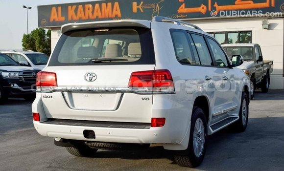 Buy Import Toyota Land Cruiser White Car in Import - Dubai in Curacao Buy Import Toyota Land Cruiser White Car in Import - Dubai in Curacao