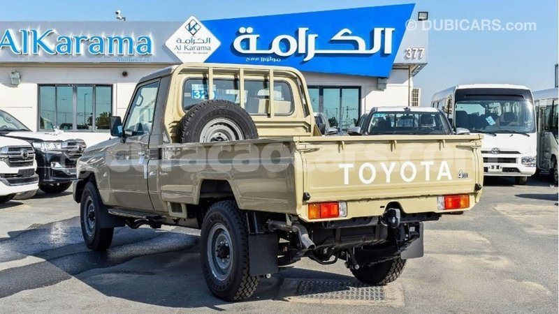 Big with watermark toyota land cruiser curacao import dubai 2528