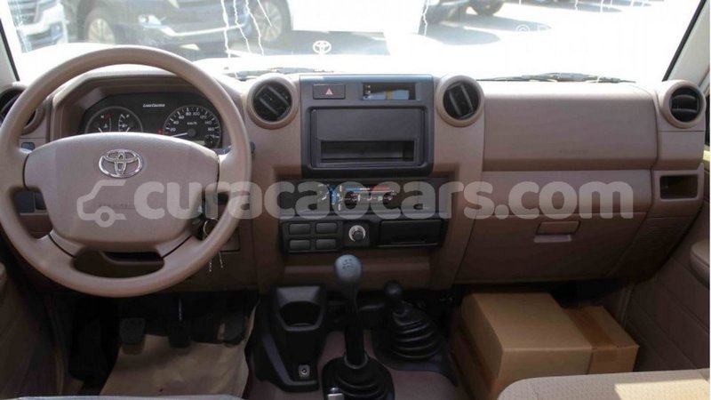 Big with watermark toyota land cruiser curacao import dubai 2529