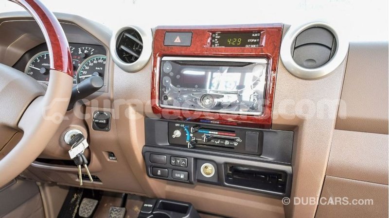 Big with watermark toyota land cruiser curacao import dubai 2531