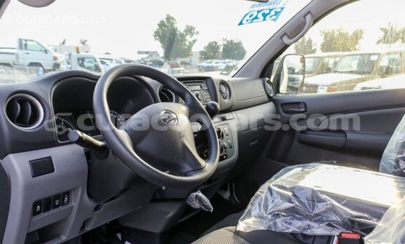 Buy Import Nissan Urvan White Car in Import - Dubai in Curacao Buy Import Nissan Urvan White Car in Import - Dubai in Curacao