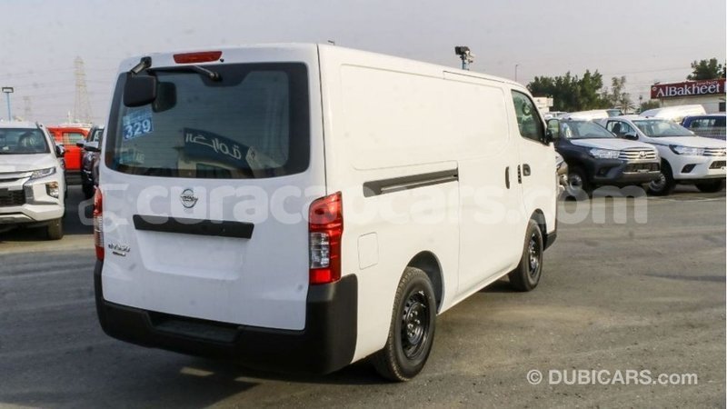 Big with watermark nissan urvan curacao import dubai 2534