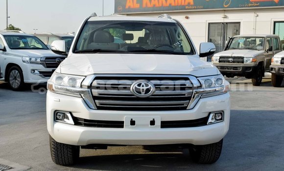Buy Import Toyota Land Cruiser White Car in Import - Dubai in Curacao Buy Import Toyota Land Cruiser White Car in Import - Dubai in Curacao