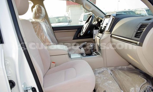 Buy Import Toyota Land Cruiser White Car in Import - Dubai in Curacao Buy Import Toyota Land Cruiser White Car in Import - Dubai in Curacao