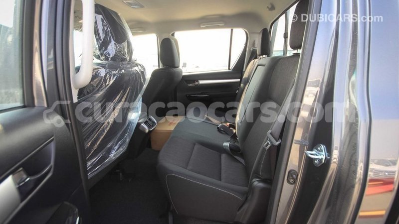 Big with watermark toyota hilux curacao import dubai 2538