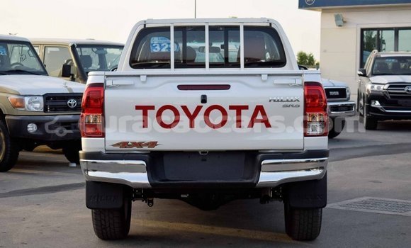 Buy Import Toyota Hilux White Car in Import - Dubai in Curacao Buy Import Toyota Hilux White Car in Import - Dubai in Curacao