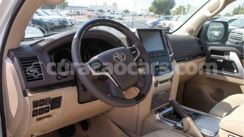 Big with watermark toyota land cruiser curacao import dubai 2545