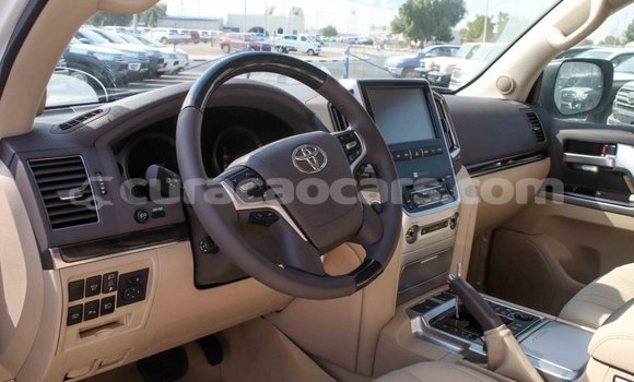 Buy Import Toyota Land Cruiser White Car in Import - Dubai in Curacao Buy Import Toyota Land Cruiser White Car in Import - Dubai in Curacao
