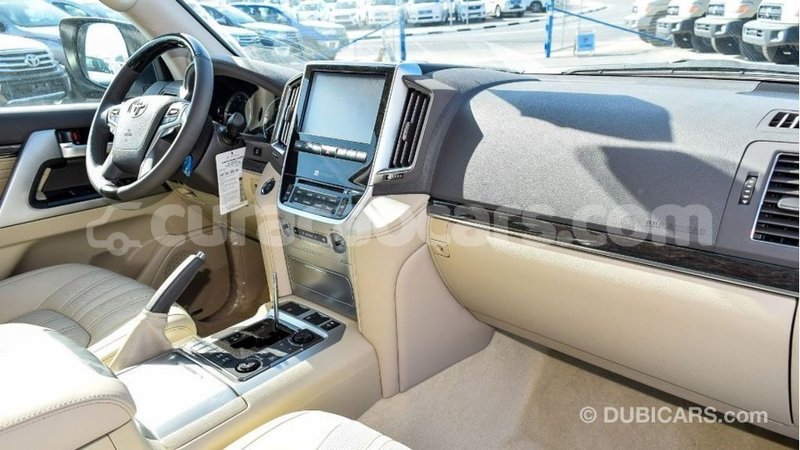 Big with watermark toyota land cruiser curacao import dubai 2549