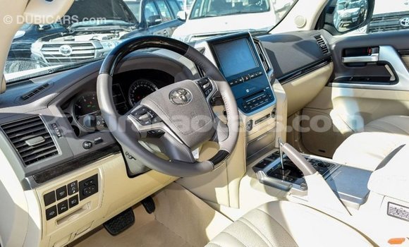 Buy Import Toyota Land Cruiser White Car in Import - Dubai in Curacao Buy Import Toyota Land Cruiser White Car in Import - Dubai in Curacao