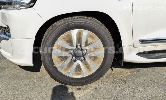 Buy Import Toyota Land Cruiser White Car in Import - Dubai in Curacao Buy Import Toyota Land Cruiser White Car in Import - Dubai in Curacao