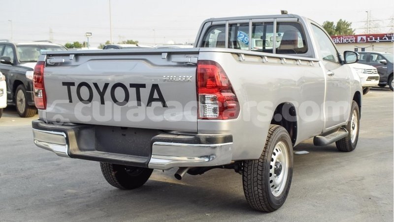 Big with watermark toyota hilux curacao import dubai 2555