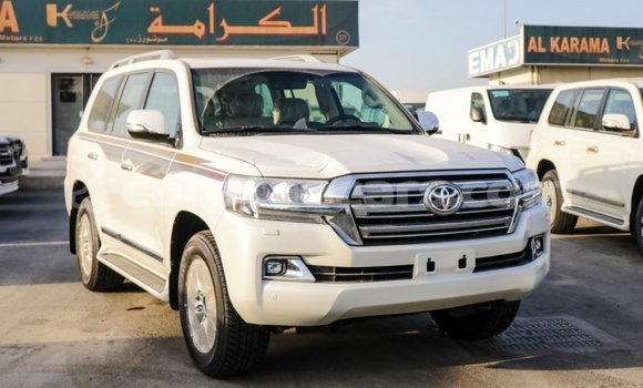 Buy Import Toyota Land Cruiser White Car in Import - Dubai in Curacao Buy Import Toyota Land Cruiser White Car in Import - Dubai in Curacao