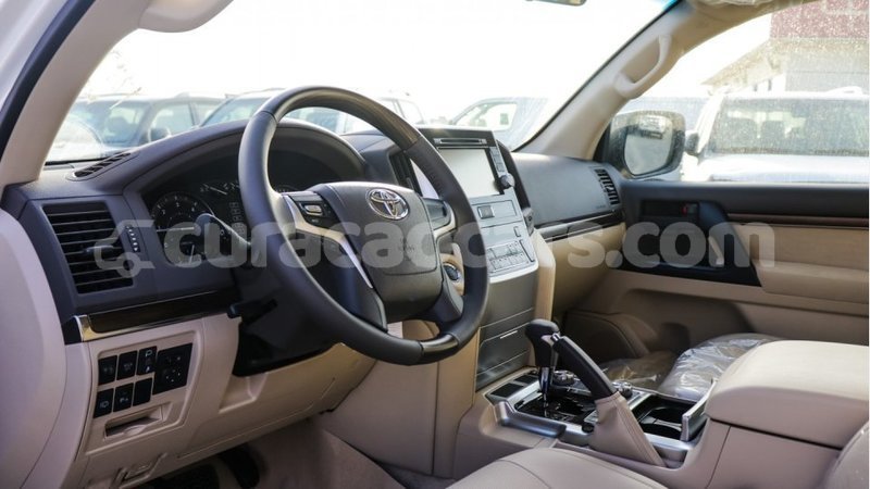 Big with watermark toyota land cruiser curacao import dubai 2557