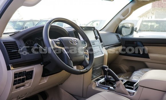 Buy Import Toyota Land Cruiser White Car in Import - Dubai in Curacao Buy Import Toyota Land Cruiser White Car in Import - Dubai in Curacao