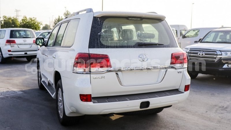 Big with watermark toyota land cruiser curacao import dubai 2557