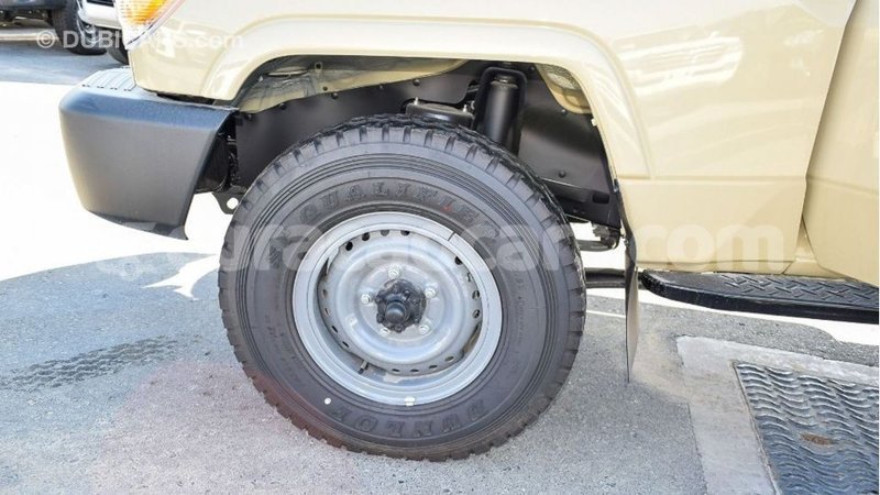 Big with watermark toyota land cruiser curacao import dubai 2558