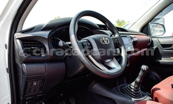 Buy Import Toyota Hilux White Car in Import - Dubai in Curacao Buy Import Toyota Hilux White Car in Import - Dubai in Curacao